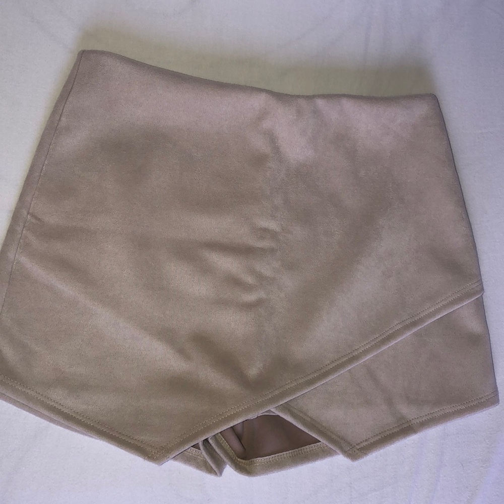 AMERICAN THREADS SKORT